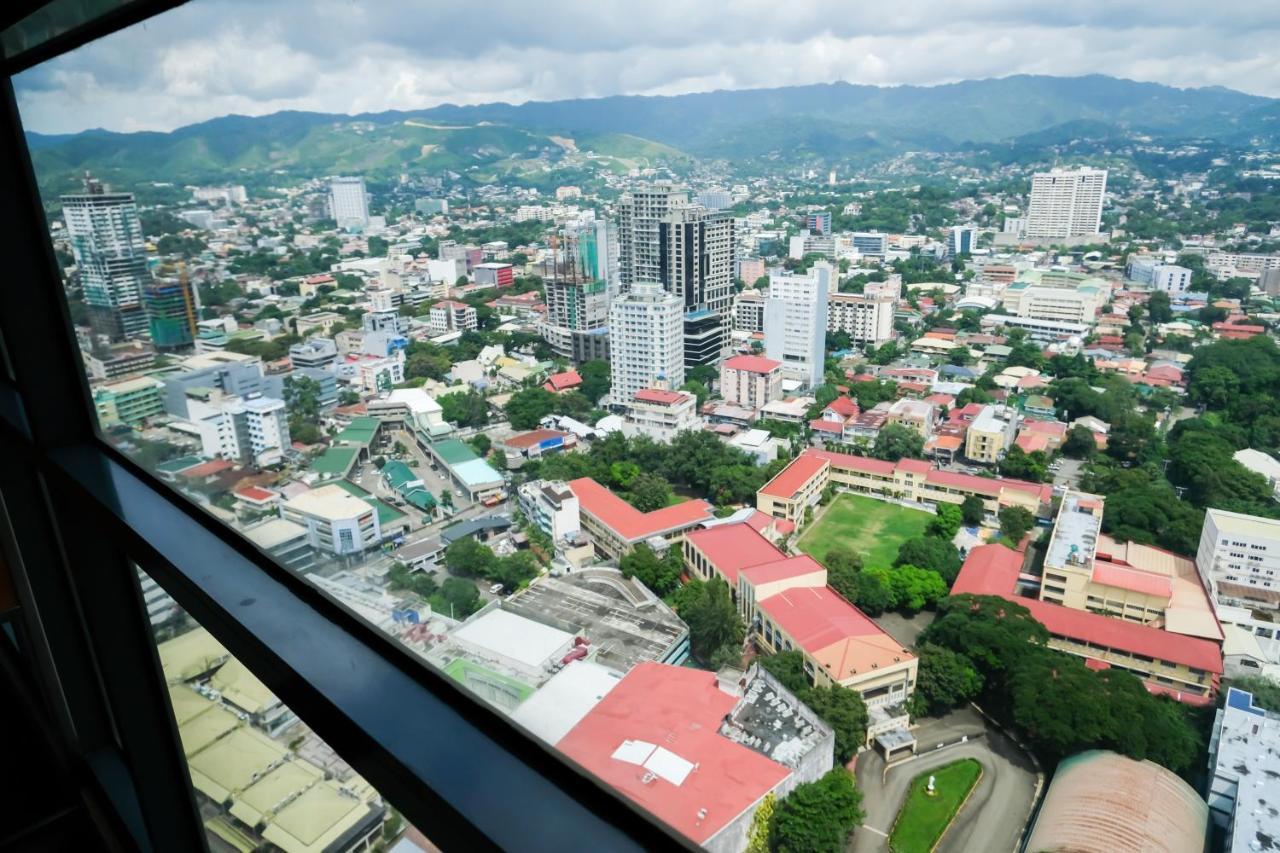 Ezeniel'S Place At Horizons 101 Condominium Cebu Eksteriør billede